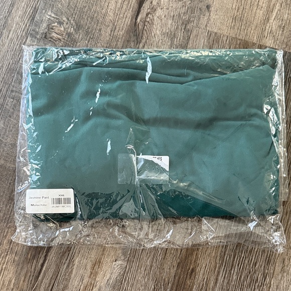 Royal codes Jasmine Genie Pants in malachite green• XXL - Picture 2 of 5